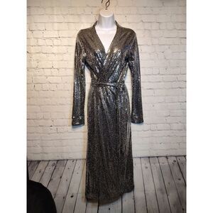 Win Win sparkling metallic robe/ night dress sm/md